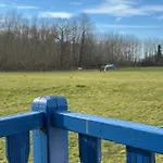 Campsite Les Roulottes Des Amis De Wonky Retaud