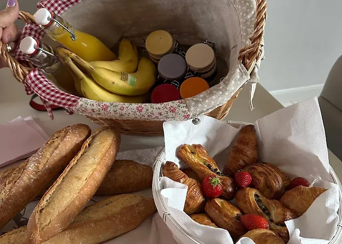 אתר קמפינג Les Roulottes Des Amis De Wonky *